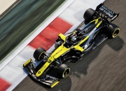 开云平台-威廉姆斯完胜雷诺车队，拉塞尔惊艳四座的简单介绍