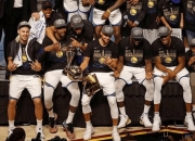 开云体育APP下载-鹈鹕绝地反击凯尔特人，库里一己之力扛起全队的简单介绍