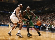 开云下载-哈利伯顿用实力证明自己，火箭鏖战新疆队