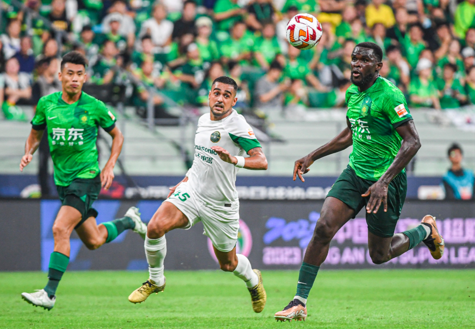 华加瀑布主场告捷，提升积分排名的简单介绍