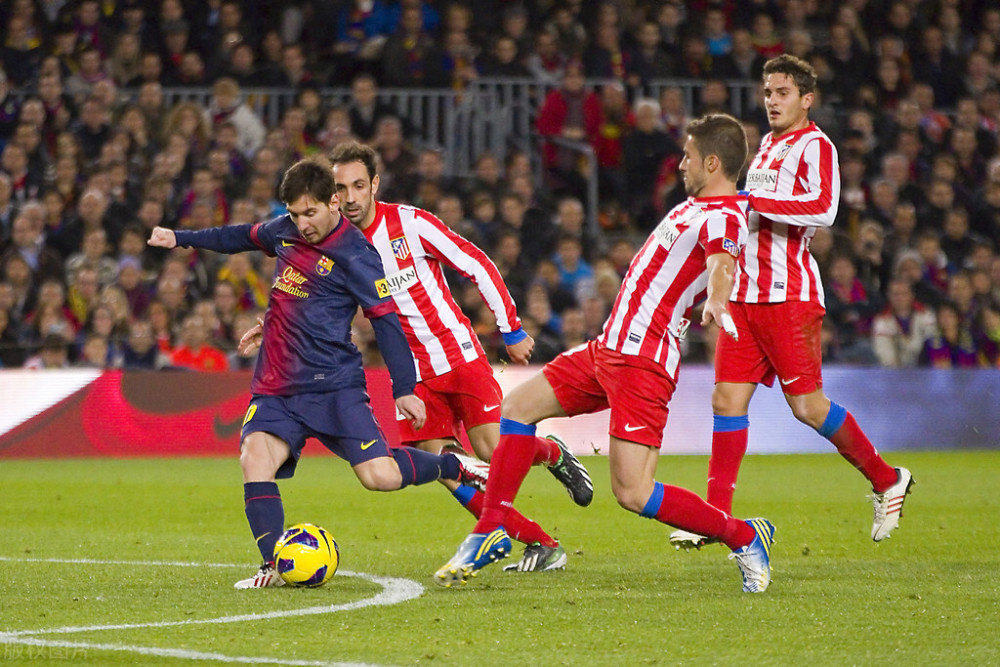 关于考内利亚诺主场击败对手，实现反弹的信息