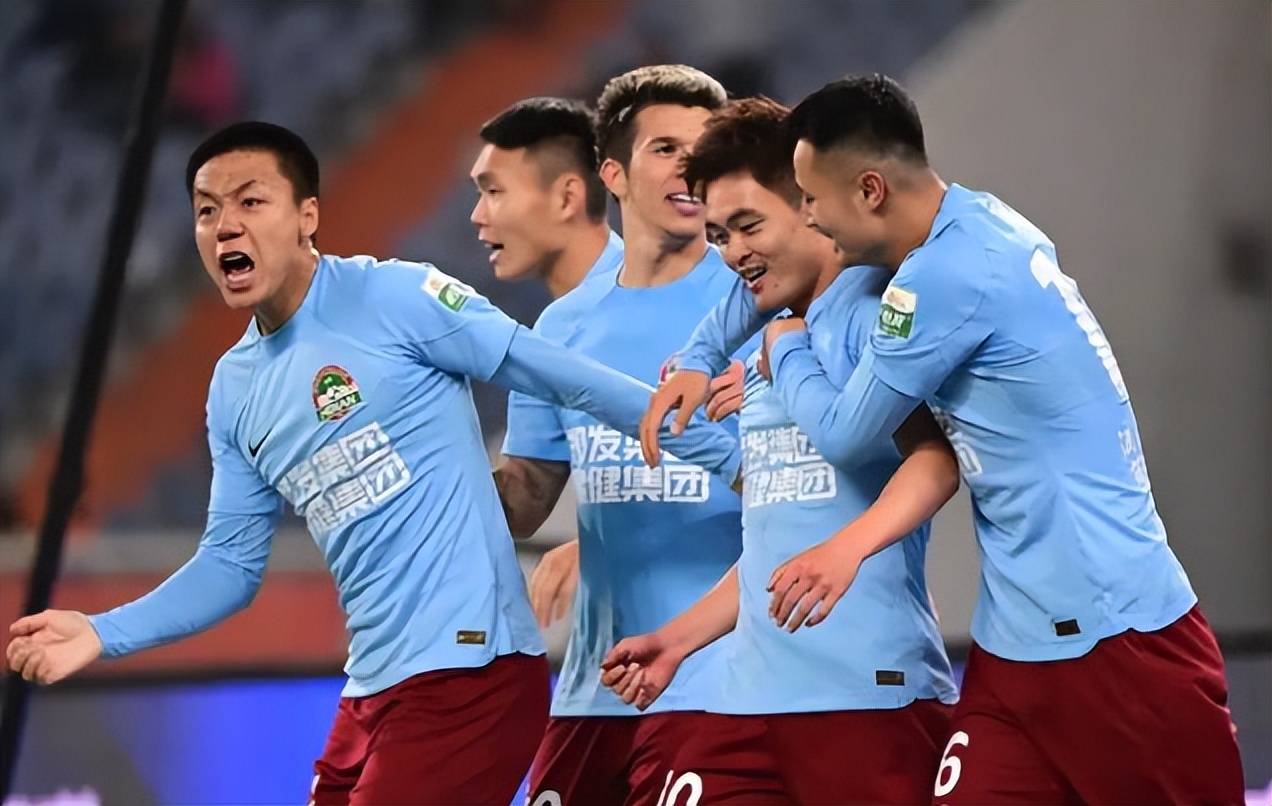 包含中超比赛结果惊现大冷门，排名产生重大波动的词条