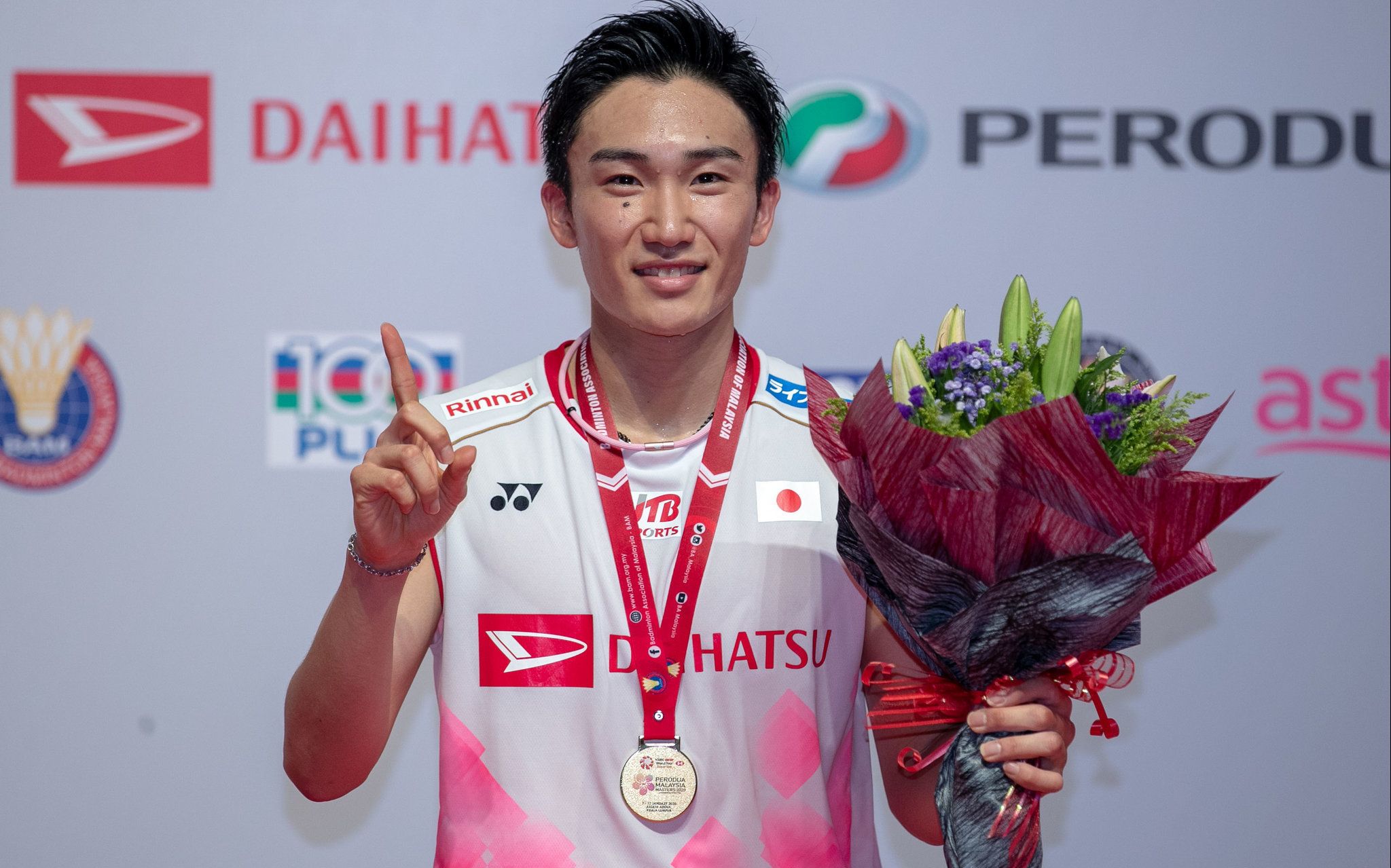 马来西亚羽毛球队完胜法国羽毛球队，桃田贤斗高光表现的简单介绍