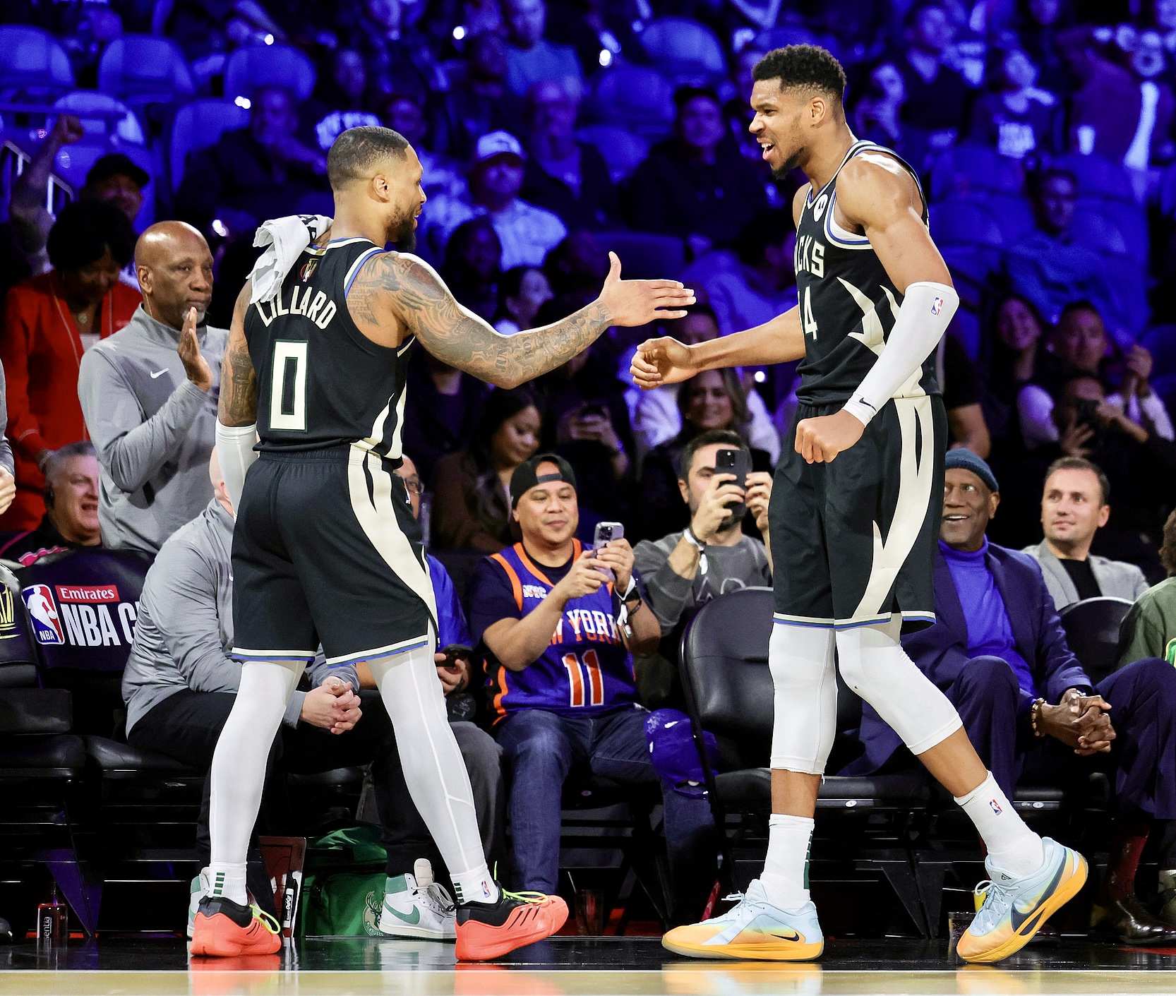 包含山东队完胜雄鹿，恩比德关键制胜的词条