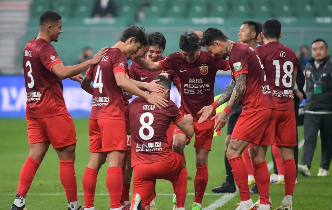 关于中超经典：上海上港与广州恒大争霸，期待一面的信息
