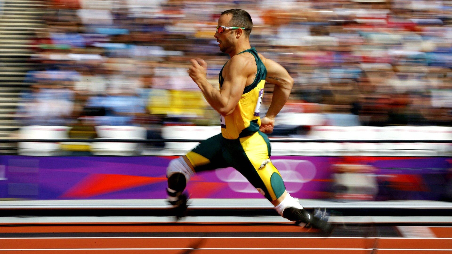 暗夜极速，卡瓦哈尔在F1街道赛的统治级进攻艺术