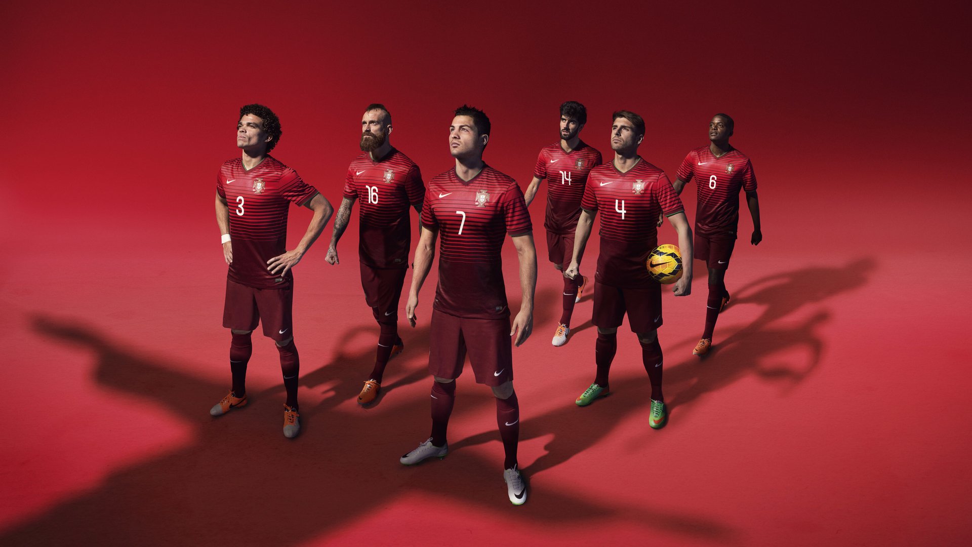 莱奥生死时刻接管西决，爱尔兰硬仗哲学铸就秘鲁胜利